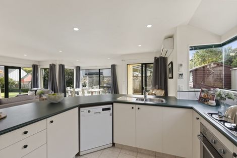 Photo of property in 21b Manuka Street, Stokes Valley, Lower Hutt, 5019