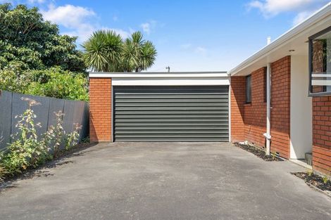 Photo of property in 2/52 Truman Road, Bryndwr, Christchurch, 8053