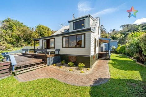 Photo of property in 19a Miromiro Road, Normandale, Lower Hutt, 5010