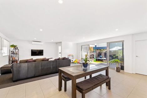 Photo of property in 46 Doment Crescent, Orewa, 0931