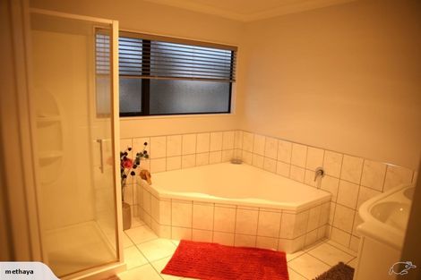 Photo of property in 2 Gracefield Place, Huntington, Hamilton, 3210