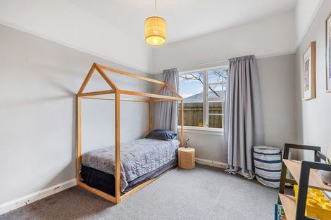 Photo of property in 39 Winters Road, Redwood, Christchurch, 8051