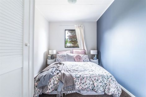 Photo of property in 30 Silverstone Place, Henderson, Auckland, 0612