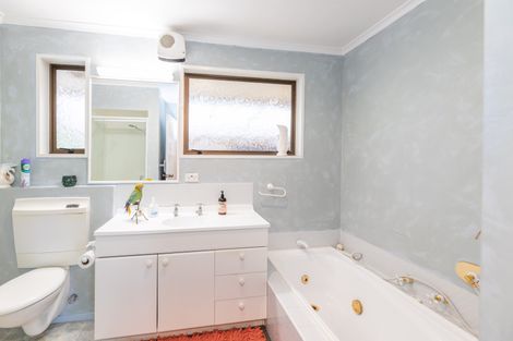 Photo of property in 2/66 Parklands Drive, Huntsbury, Christchurch, 8022