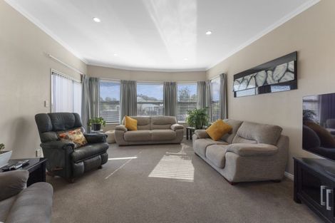 Photo of property in 74a Eatwell Avenue, Paraparaumu Beach, Paraparaumu, 5032