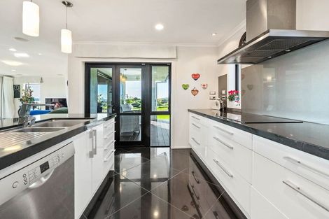 Photo of property in 15a Link Road, Lynmore, Rotorua, 3010