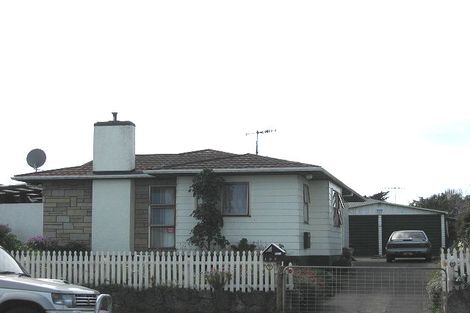 Photo of property in 102 Hinau Street, Castlecliff, Whanganui, 4501