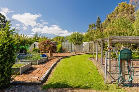 Photo of property in 100 Cole Street, Dannevirke, 4930