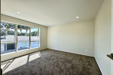 Photo of property in 118 Pigeon Mountain Road, Half Moon Bay, Auckland, 2012