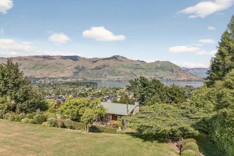Photo of property in 52 Kirimoko Crescent, Wanaka, 9305