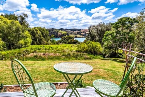 Photo of property in 364 Oneriri Road, Kaiwaka, 0573