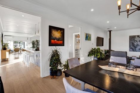 Photo of property in 561 Frankley Road, Hurworth, New Plymouth, 4371