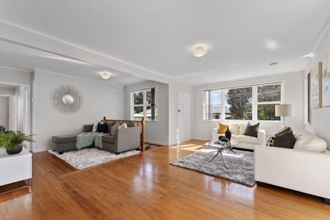 Photo of property in 17 Thomas Avenue, Te Atatu Peninsula, Auckland, 0610