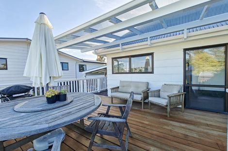 Photo of property in 107a Durrant Drive, Whangamata, 3620