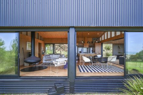 Photo of property in 58 Te Apiti Road, Waimarama, Havelock North, 4294