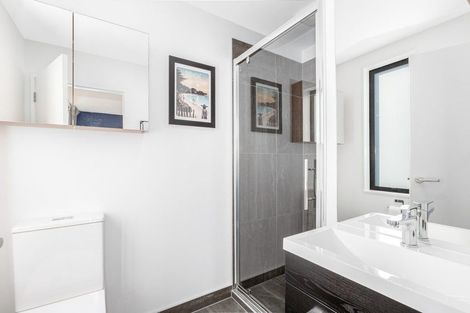 Photo of property in 16a Inglis Street, Seatoun, Wellington, 6022