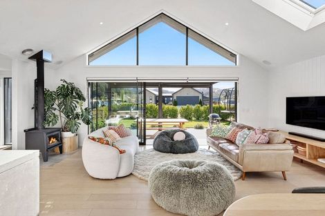 Photo of property in Luggate Park, 32 Cooper Crescent, Luggate, Wanaka, 9383