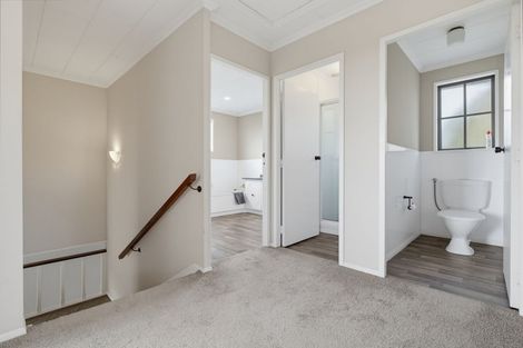 Photo of property in 35 Waitawa Place, Lynmore, Rotorua, 3010