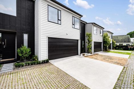 Photo of property in 37c Tawhiri Road, One Tree Hill, Auckland, 1061
