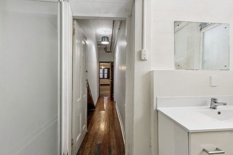 Photo of property in 195 The Terrace, Wellington Central, Wellington, 6011