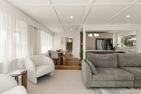 Photo of property in 1 Galt Street, Hawera, 4610