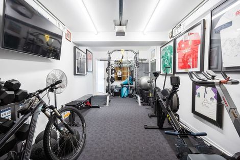 Photo of property in 5a Clifton Road, Browns Bay, Auckland, 0630