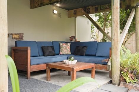 Photo of property in 13 Stubbs Place, Fairview Heights, Auckland, 0632