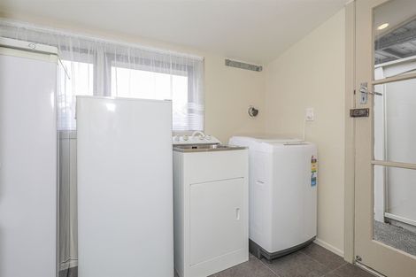 Photo of property in 51 Youngs Road, Papakura, 2110