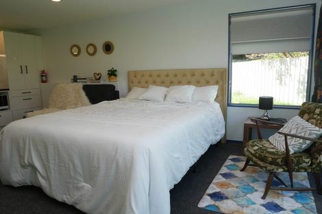 Photo of property in 206 Matai Road, Raumati Beach, Paraparaumu, 5032