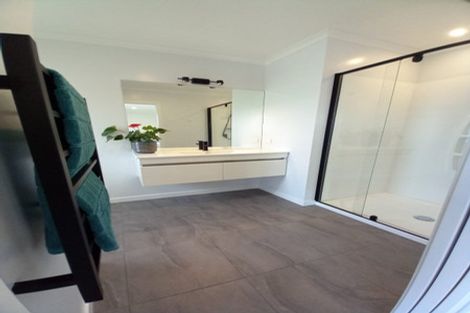 Photo of property in 43 Katania Heights, Brightwater, 7022