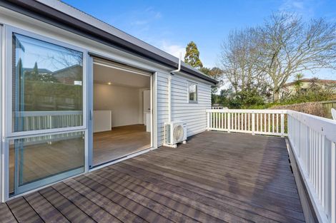 Photo of property in 2/27 Powell Street, Avondale, Auckland, 1026