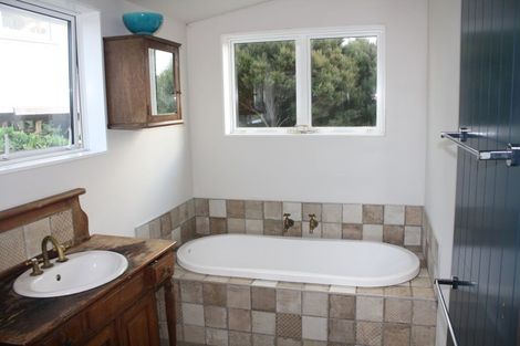 Photo of property in 169 Te Toiroa Road, Ngunguru, Whangarei, 0173