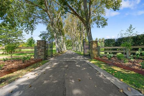 Photo of property in 44 Hardens Lane, Paremoremo, Auckland, 0632