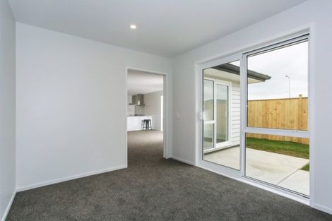 Photo of property in 16 Perla Road, Pukekohe, 2120