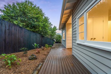 Photo of property in 24 Jean Place, Stanmore Bay, Whangaparaoa, 0932