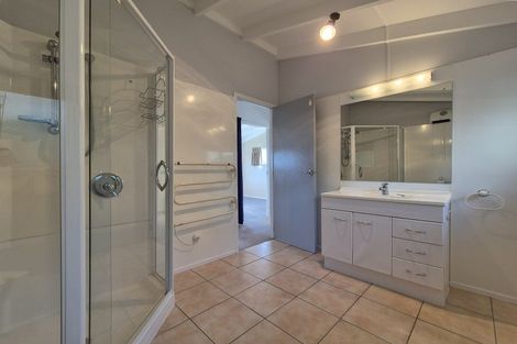 Photo of property in 121 James Street, Coromandel, 3506