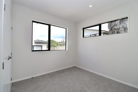 Photo of property in 127 Oreil Avenue, West Harbour, Auckland, 0618