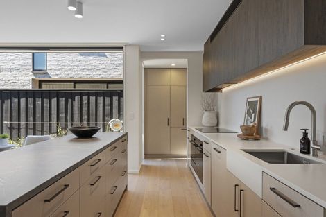 Photo of property in 32a Gracefield Avenue, Christchurch Central, Christchurch, 8013