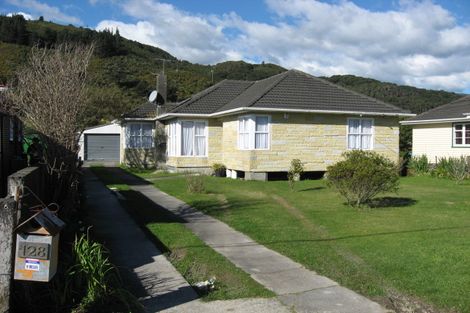 Photo of property in 128 Moohan Street, Wainuiomata, Lower Hutt, 5014