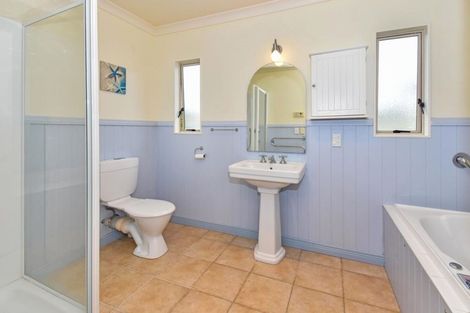 Photo of property in 26 Byblos Place, The Gardens, Auckland, 2105