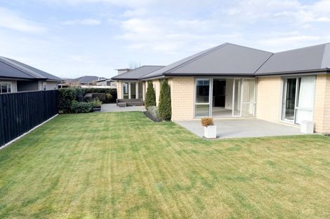 Photo of property in 3 Awarua Road, Pegasus, 7612