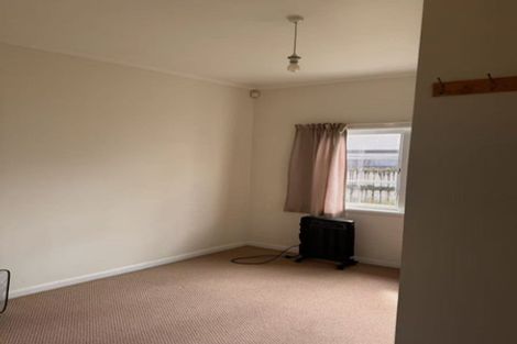 Photo of property in 35 Alfred Street, Fairfield, Hamilton, 3214