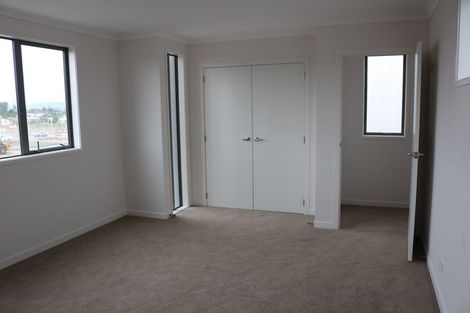 Photo of property in 94 Hobsonville Point Road, Hobsonville, Auckland, 0616