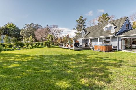 Photo of property in 323 Mazengarb Road, Paraparaumu, 5032