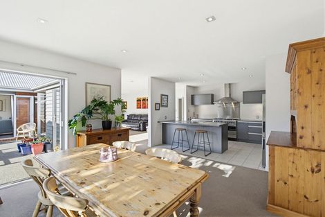 Photo of property in 35 Heathridge Place, Lincoln, 7608