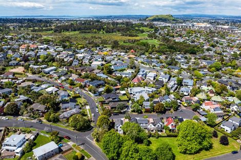 Photo of property in 1 Wimbledon Way, Remuera, Auckland, 1050
