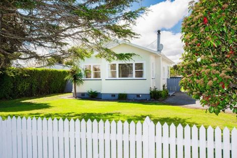 Photo of property in 15 Cochrane Street, Elgin, Gisborne, 4010