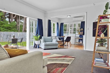 Photo of property in 11 Seddon Street, Naenae, Lower Hutt, 5011