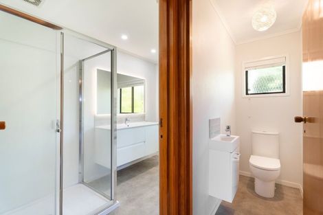 Photo of property in 8 Tairua Heights, Tairua, 3508