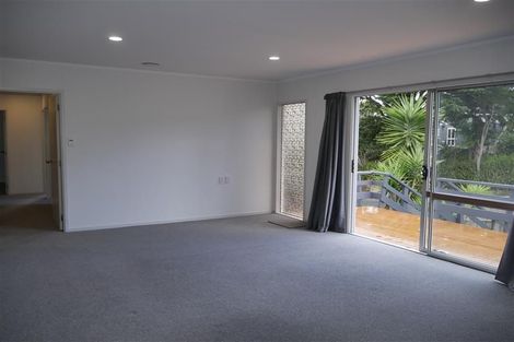 Photo of property in 28 Memorial Drive, Parahaki, Whangarei, 0112